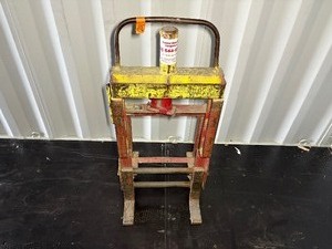 lot 204 image: Rol-A-Lift M4 with a hand operated hydraulic jack