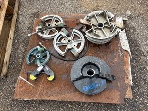 lot 255 image: Pipe bender parts