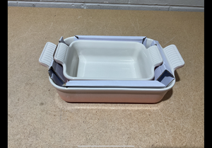 lot 19 image: 2PCS Le Creuset Heritage Stoneware Baker Set