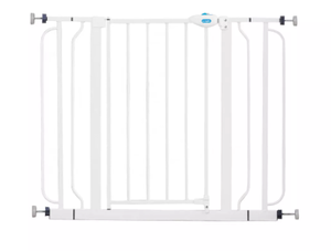 lot 104 image: Regalo Wall Safe Extra Wide Walk Through Safety Gate