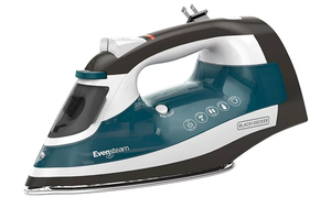 lot 427 image: BLACKDECKER One Step Steam Cord Reel Iron