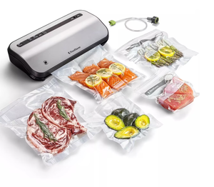 lot 194 image: FoodSaver Preserve Vacuum Sealer, Special Value 14-Piece Starter Kit