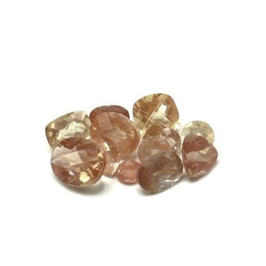 lot 14 image: 9.80 Carats of Sunstone