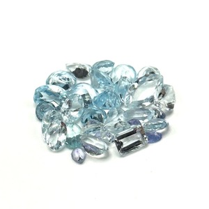 lot 15 image: 13.8 Carat Blue Topaz Gemstones Loose