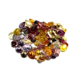 lot 28 image: 26.32 Carat Assorted Gemstones Loose