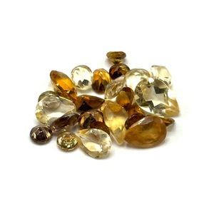 lot 31 image: 12 Carat Citrine Gemstones Loose