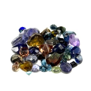 lot 43 image: 18.3 Carat Assorted Gemstones Loose