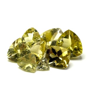 lot 44 image: 35 Carat Quartz Gemstones Loose