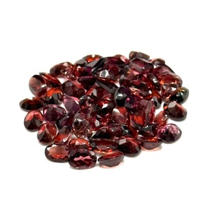 lot 71 image: 33.59 Carat Garnet Gemstones Loose