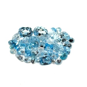 lot 75 image: 36.2 Carat Blue Topaz Gemstones Loose
