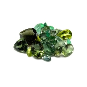 lot 76 image: 13.9 Carat Assorted Gemstones Loose