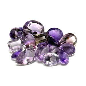 lot 84 image: 31.2 Carat Amethyst Gemstones Loose