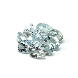 lot 97 image: 10.7 Carat Light Blue Topaz Gemstones Loose