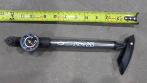 lot 13 image: Bell Portable Tire Pump