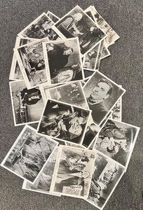 lot 36 image: Vincent Price Collection of Black and White Lobby Photos for Pit and the Pendulum and Tower of London Classic Horror Film