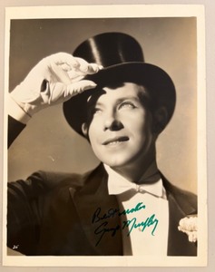 lot 81 image: George Murphy Autographed Universal Pictures Portrait Photo