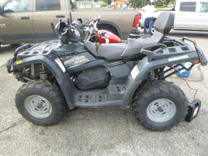 lot 5 image: 2005 Bombardier Outlander XT 4-Wheeler