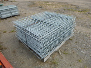 lot 11 image: 20 Pallet Racking Wire Decks