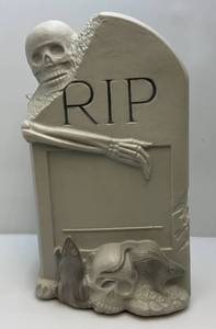 lot 1 image: Vintage Halloween Blow Mold Made In Canada