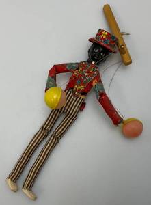 lot 17 image: Very Old Vintage Puppet