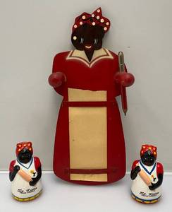 lot 25 image: Vintage Aunt Jemima Collectibles