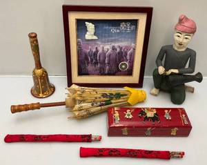 lot 56 image: Misc. Vintage Oriental Items