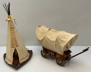lot 85 image: Vintage Folk Art Wagon & Teepee Lamps (Wagon Has A Flat Tire)