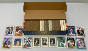 lot 115 image: Misc. Unsorted Baseball cards