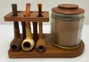 lot 160 image: Vintage Wooden Pipe Stand With Tobacco Jar & Pipes