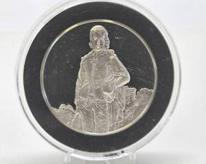 lot 9 image: 100 Greatest Masterpieces - Large Solid Sterling Silver Coin - The Blue Boy