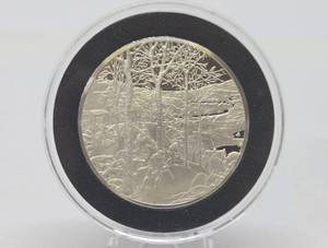 lot 24 image: 100 Greatest Masterpieces - Large Solid Sterling Silver Coin - The Return of the Hunters