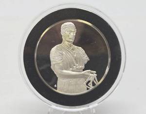 lot 29 image: 100 Greatest Masterpieces - Large Solid Sterling Silver Coin - Charioteer