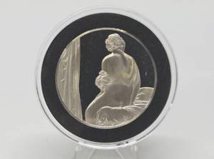 lot 40 image: 100 Greatest Masterpieces - Large Solid Sterling Silver Coin - The Bather