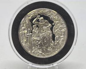 lot 45 image: 100 Greatest Masterpieces - Large Solid Sterling Silver Coin - The Last Judgement 