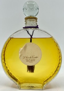 lot 10 image: Vintage Nina Ricci LAir du Temps Eau de Toilette in Lalique Glass Bottle