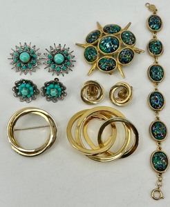 lot 30 image: Vintage Jewelry Lot with Accessocraft Bracelet and Clip-On Earrings