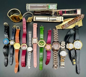 lot 197 image: Assorted Collection of Vintage and Modern Wristwatches with Extra Bands