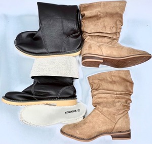 lot 270 image: 2 Pairs of Slouch Boots Size US 7 - Tan Faux Suede and Black Faux Leather with Fleece Lining