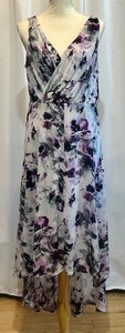 lot 281 image: Simply Vera Vera Wang Sleeveless Floral Maxi Dress -Size Large