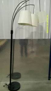 lot 78 image: Tall 3 Shade Lamp 2