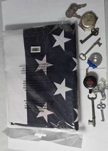 lot 4 image: Brand new in Bag - American Flag 3 x 5  and Bag of Misc. Keys