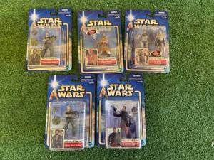 lot 76 image: Star Wars Figures