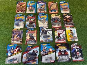 lot 114 image: 20 Hot Wheels Specialty Vehicles
