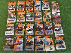 lot 190 image: 24 Matchbox Vehicles