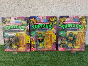 lot 203 image: TMNT Figures