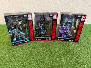 lot 242 image: Transformers Studio Series Sideswipe, Autobot Drift & Blurr