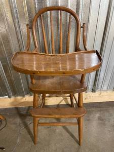 lot 47 image: Vintage Wooden High Chair with Removable Tray