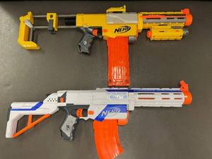 lot 60 image: Pair of Nerf Blasters - Retaliator Elite and Recon CS-6