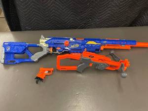 lot 61 image: Nerf and Star Wars Toy Blaster Set