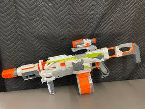 Nerf N-Strike Elite Modulus Blaster with 25MAX Drum Magazine and Attachments